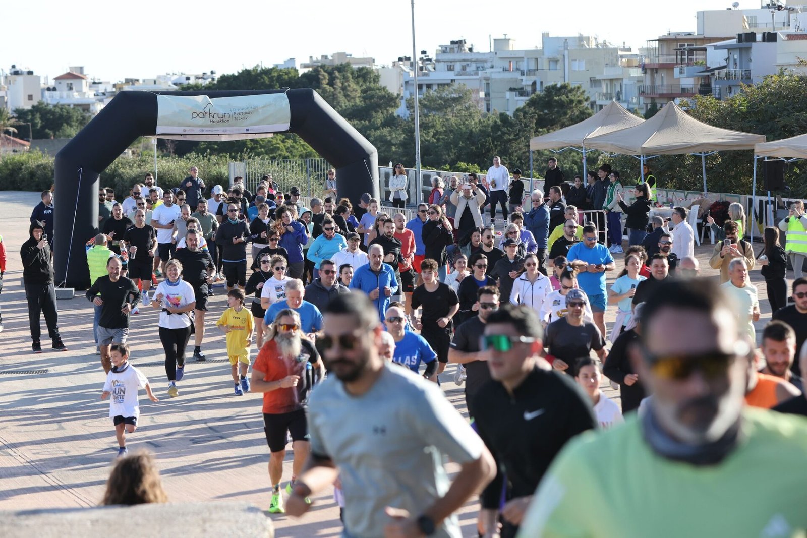 2ο «Parkrun Heraklion»: Γίνεται θεσμός άθλησης και χαράς ο γύρος των Ενετικών Τειχών του Ηρακλείου